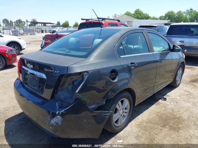 Chevrolet Sonic Lt Auto 2014 1G1JC5SHXE4110705 Image 4