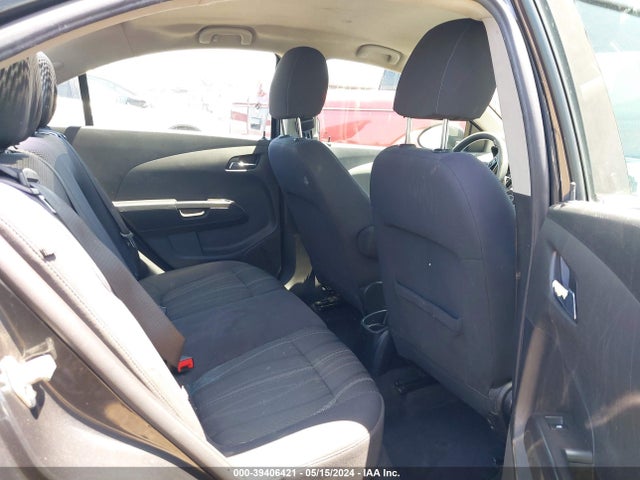 Chevrolet Sonic Lt Auto 2014 1G1JC5SHXE4110705 Image 8