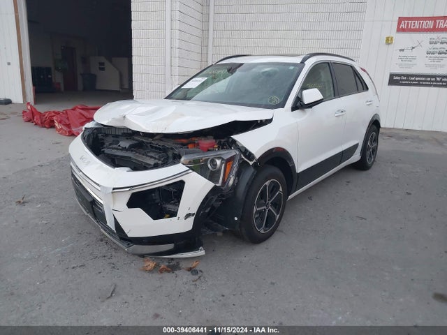 KIA NIRO SX 2023 KNDCT3LE9P5067853 Image 2
