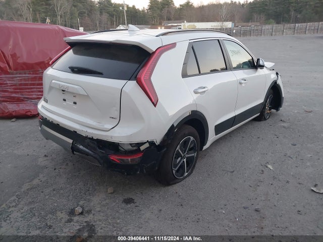 KIA NIRO SX 2023 KNDCT3LE9P5067853 Image 4