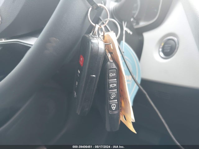 Toyota COROLLA SE 2020 JTDP4RCE9LJ034760 Image 11