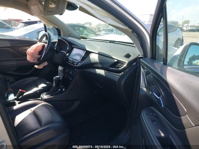 Buick Encore Essence 2018 KL4CJCSB5JB646533 Image 5