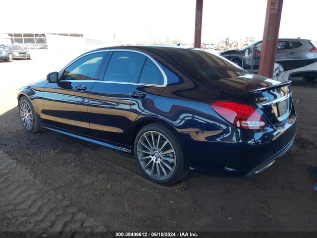 55SWF4JB4HU212895 Mercedes-Benz C 300 Luxury/sport
