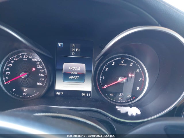 55SWF4JB4HU212895 Mercedes-Benz C 300 Luxury/sport