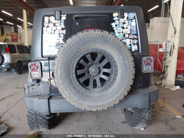 1C4BJWDG0EL192123 Jeep Wrangler Unlimited Sport