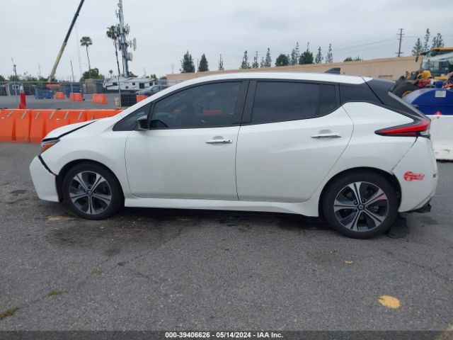 1N4AZ1CPXJC305326 Nissan LEAF SV