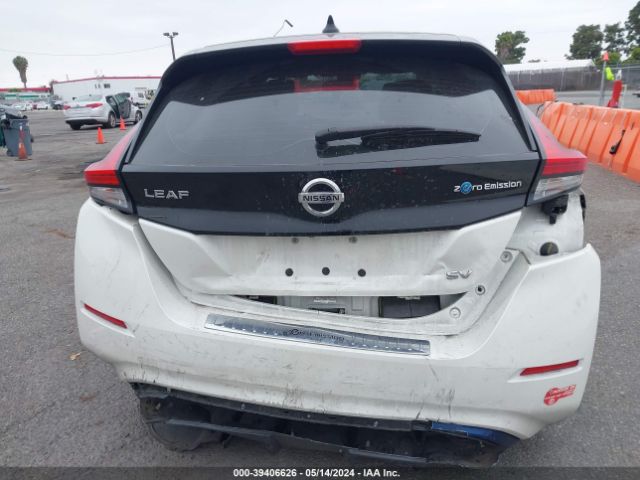 1N4AZ1CPXJC305326 Nissan LEAF SV