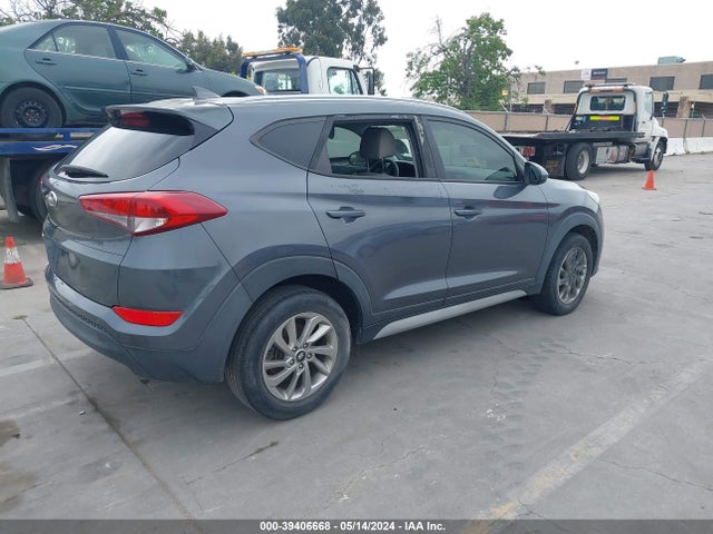 Hyundai TUCSON SEL 2018 KM8J33A43JU767233 Image 4