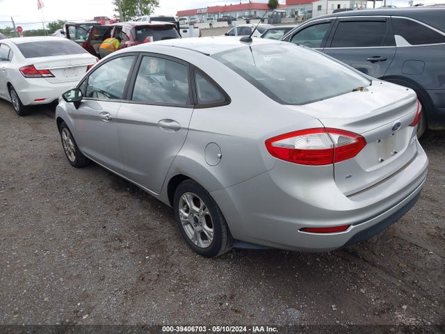 Ford FIESTA SE 2016 3FADP4BJ3GM122374 Image 3