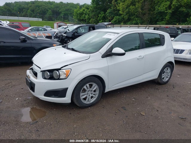 Chevrolet Sonic Lt Auto 2014 1G1JC6SHXE4108992 Image 2