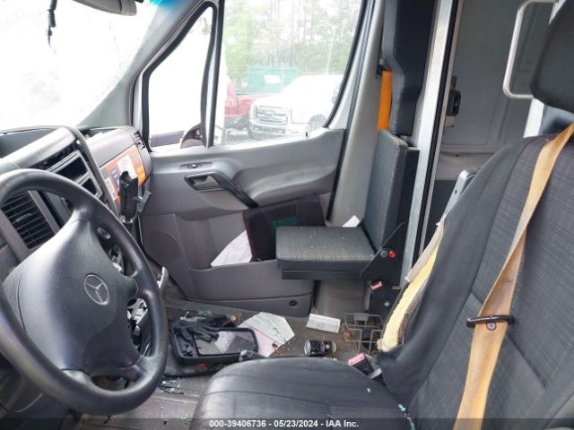 WD3PE8DEXE5821633 Mercedes-Benz Sprinter 2500 High Roof