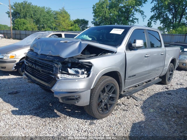 RAM 1500 Laramie  4x4 5'7 Box 2020 1C6SRFJT2LN404846 Image 2