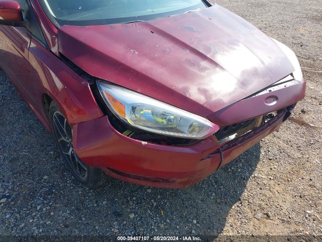 Ford FOCUS SE 2015 1FADP3K28FL364046 Image 13