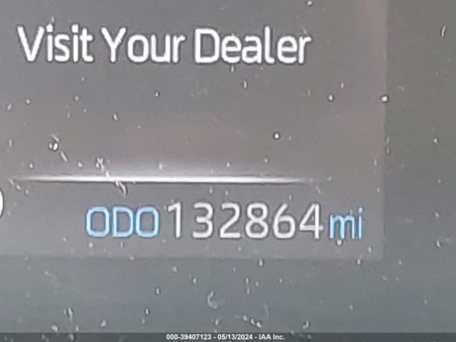 2T3G1RFV9MW168563 Toyota RAV4 LE