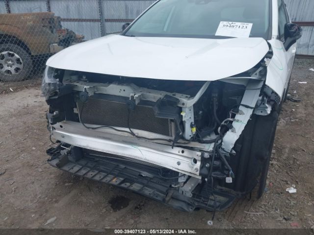 2T3G1RFV9MW168563 Toyota RAV4 LE