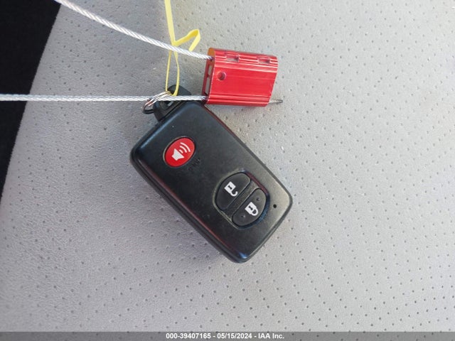 Toyota Prius Two 2015 JTDKN3DUXF0407048 Image 11