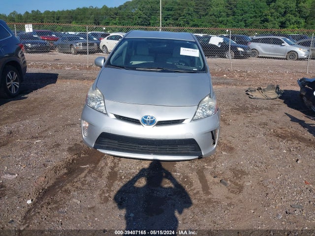 Toyota Prius Two 2015 JTDKN3DUXF0407048 Image 13