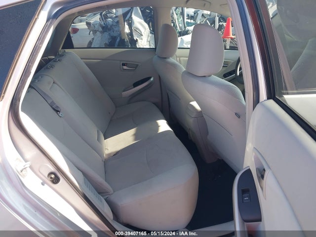 Toyota Prius Two 2015 JTDKN3DUXF0407048 Image 8