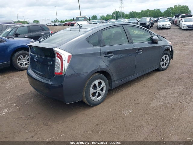 Toyota Prius Two 2015 JTDKN3DU9F0396463 Image 4