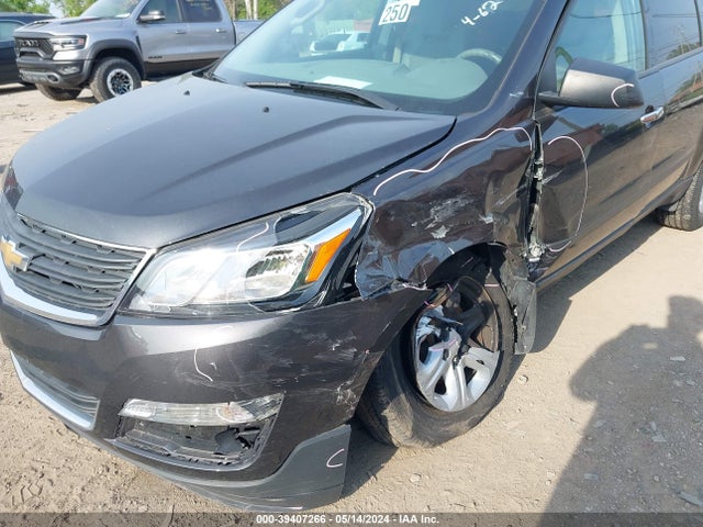 Chevrolet Traverse Ls 2017 1GNKRFKD2HJ333329 Image 6