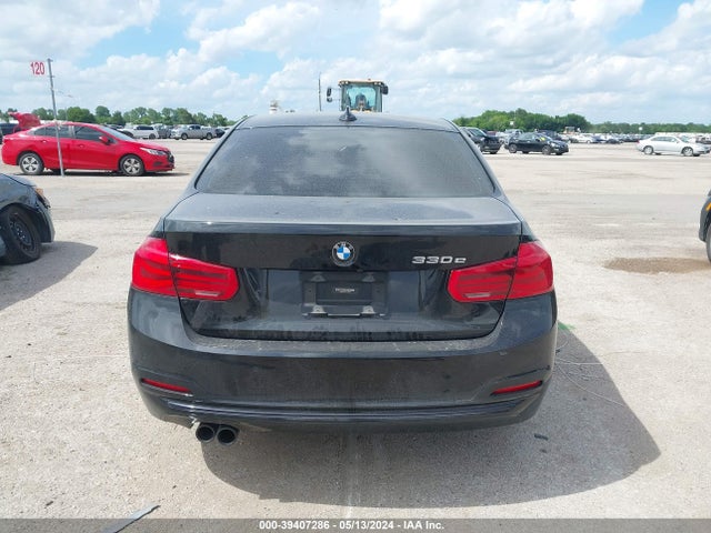BMW 330e Iperformance 2017 WBA8E1C31HA158950 Image 16