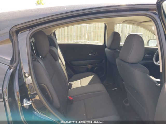 3CZRU6H30NM735685 Honda Hr-v Awd Lx