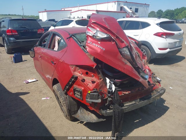 Hyundai ELANTRA SEL 2018 5NPD84LF5JH243910 Image 3