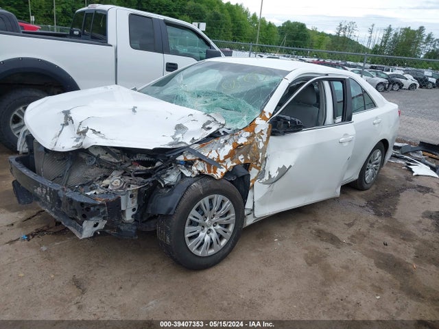 Toyota CAMRY LE 2014 4T4BF1FK7ER435346 Image 2