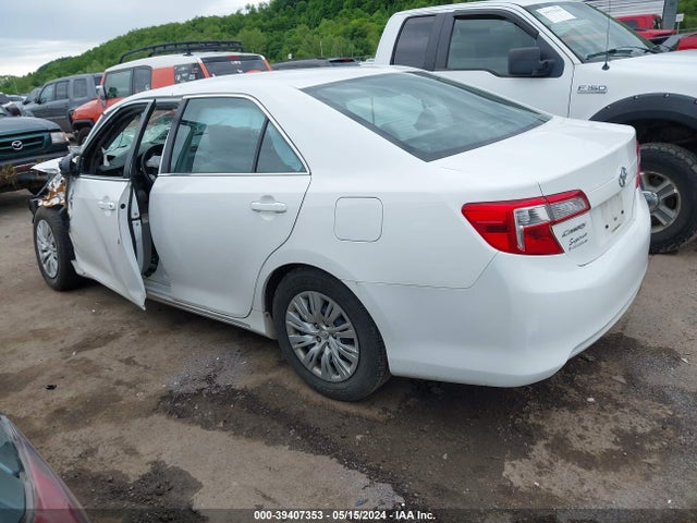 Toyota CAMRY LE 2014 4T4BF1FK7ER435346 Image 3