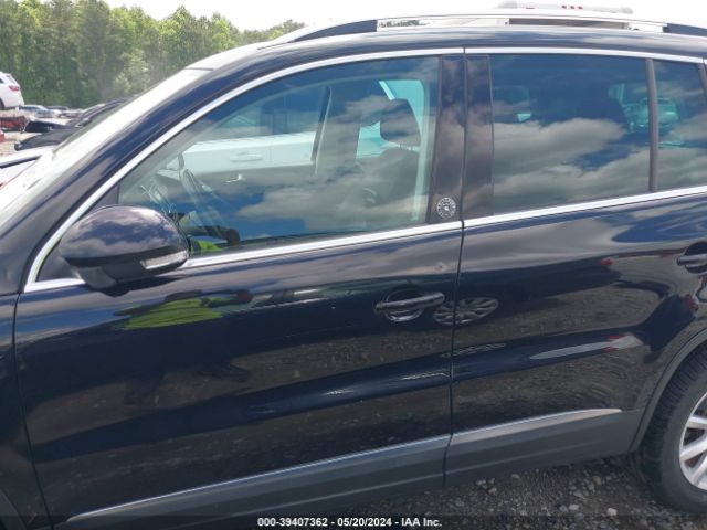 WVGSV7AX9HK000833 Volkswagen Tiguan 2.0t Wolfsburg Edition