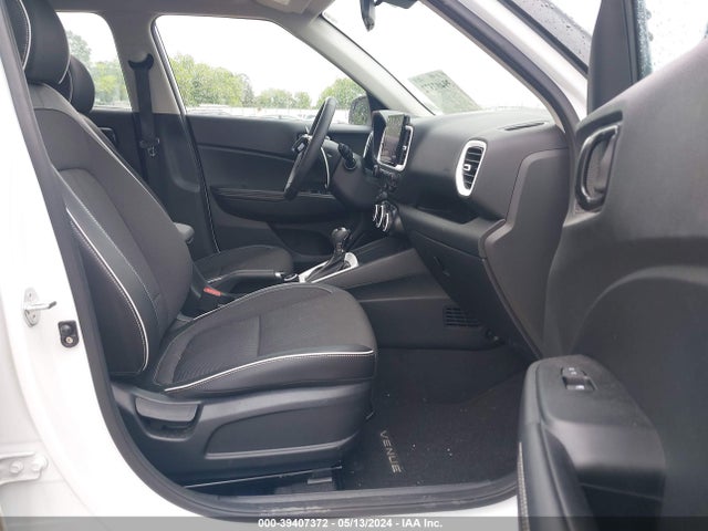 Hyundai Venue Limited 2023 KMHRC8A35PU234154 Image 5