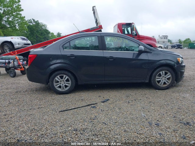 Chevrolet Sonic Lt Auto 2015 1G1JC5SH5F4134721 Image 13
