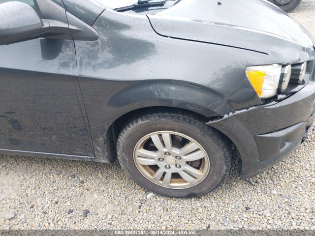 Chevrolet Sonic Lt Auto 2015 1G1JC5SH5F4134721 Image 17