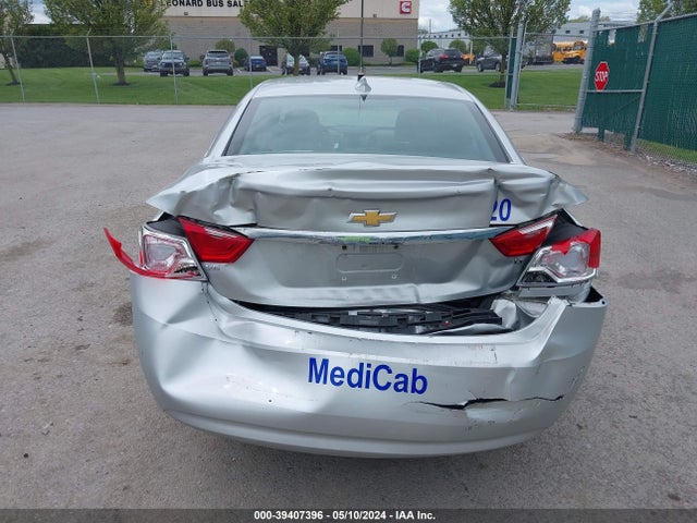 Chevrolet IMPALA 1LT 2018 2G1105S35J9142773 Image 16