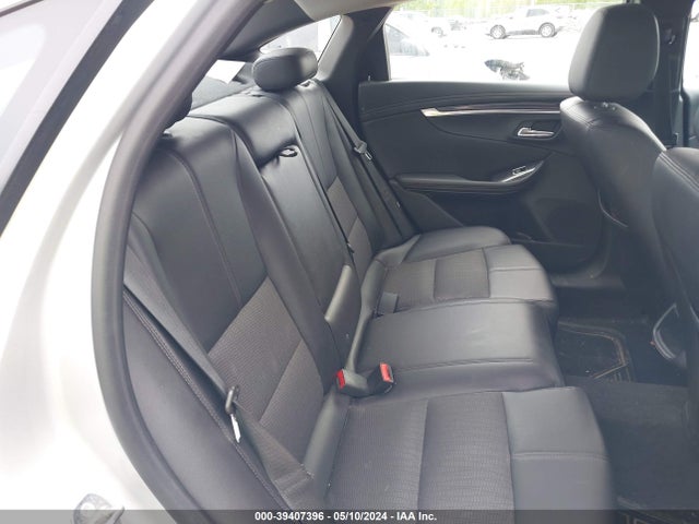 Chevrolet IMPALA 1LT 2018 2G1105S35J9142773 Image 8
