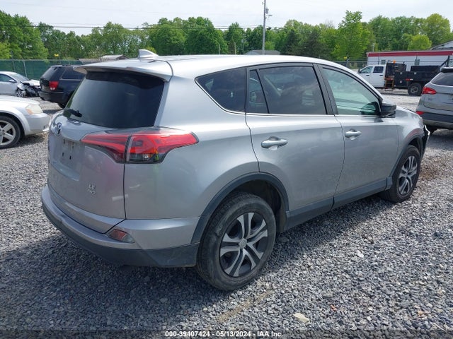 Toyota RAV4 LE 2018 2T3BFREVXJW737431 Image 4