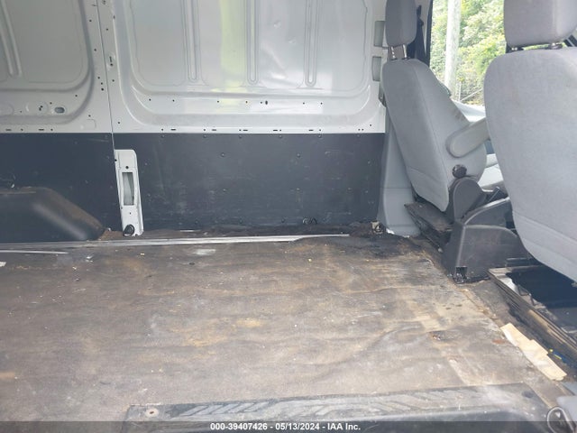 Ford Transit-150 2016 1FTYE1YM8GKA54582 Image 8