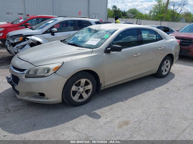 Chevrolet MALIBU LS 2015 1G11B5SL8FF311094 Image 2
