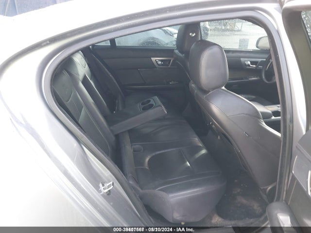 2010 JAGUAR XF SAJWA0JC9AMR67797 Photo 7