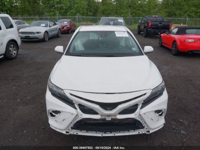 4T1G11BK5MU045753 Toyota Camry Se Awd