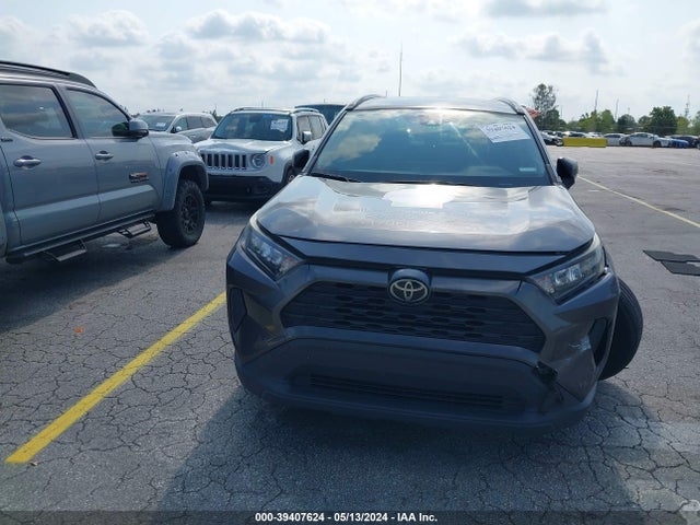 Toyota RAV4 LE 2019 JTMH1RFV1KJ002859 Image 12
