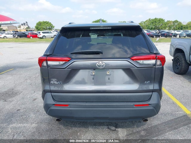 Toyota RAV4 LE 2019 JTMH1RFV1KJ002859 Image 16