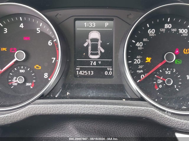 1VWAT7A37HC030147 Volkswagen Passat 1.8t S