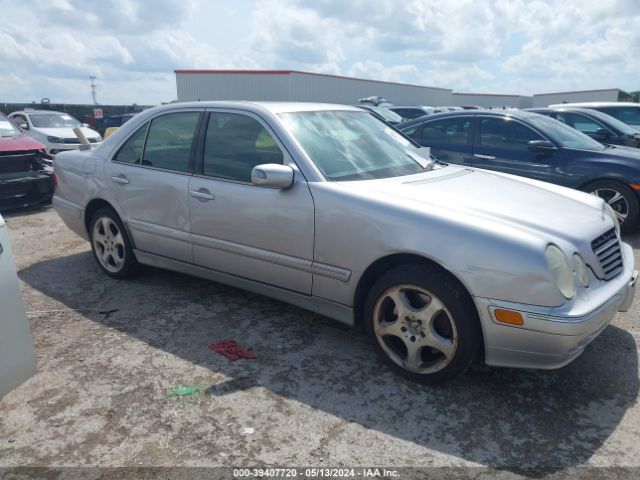 2002 MERCEDES-BENZ E-CLASS WDBJF83J82X069095