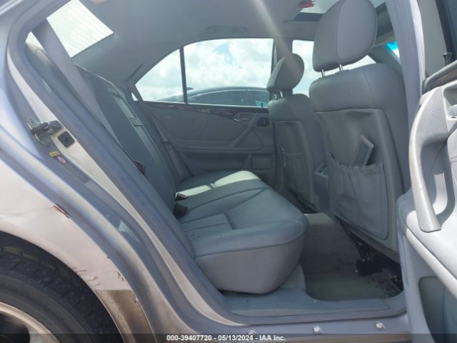 2002 MERCEDES-BENZ E-CLASS WDBJF83J82X069095 Photo 7