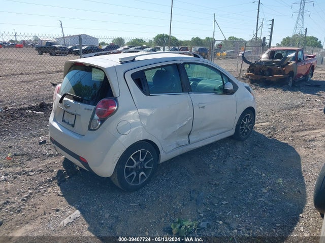 Chevrolet Spark 2lt Auto 2014 KL8CF6S99EC544991 Image 4