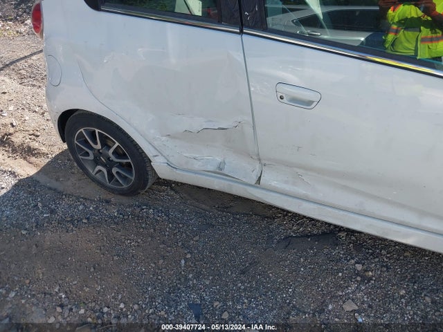 Chevrolet Spark 2lt Auto 2014 KL8CF6S99EC544991 Image 6