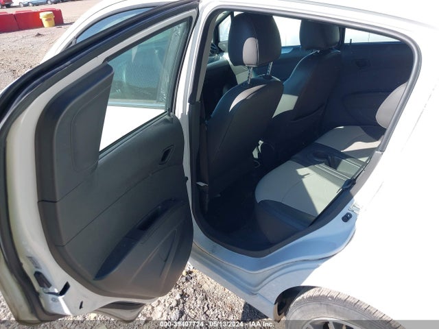 Chevrolet Spark 2lt Auto 2014 KL8CF6S99EC544991 Image 8