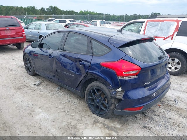 Ford FOCUS SE 2016 1FADP3K25GL224263 Image 3