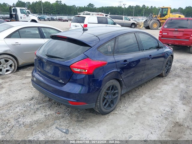Ford FOCUS SE 2016 1FADP3K25GL224263 Image 4